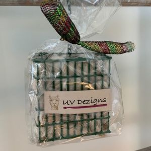 Unique Alpaca Fiber Bird Nesting Hanging Cage Holder
